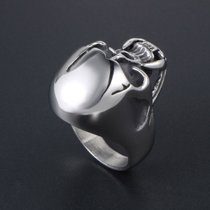 แหวนรูปหัวกะโหลกสำหรับผู้ชาย ไทเทเนียมสตีล ดีไซน์โครงกระดูก ของขวัญเครื่องประดับ SA749 - Product Image 3