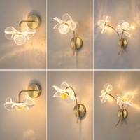 Acrylique TV LED Applique Murale De Luxe Simple Creative Chambre Chevet Applique Salon Salle À Manger Fleurs Modélisation Cristal Applique