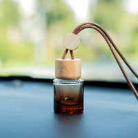 Diffuseur de voiture miniature personnalisé de 8 ml, nouveau design, diffuseur de parfum en verre ambré, flacon suspendu pour voiture, achat de diffuseur