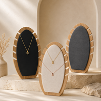 Stands pajangan kalung bentuk api dari kayu dan beludru grosir, multi slot, untuk etalase toko perhiasan