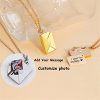 Collier personnalisé avec pendentifs enveloppe, pendentifs gravés, en acier inoxydable, pour Couple, bijoux, photo, en métal