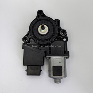 Moteur de lève-<span class=keywords><strong>vitre</strong></span> de voiture <span class=keywords><strong>pas</strong></span> <span class=keywords><strong>cher</strong></span> 82450-D3010 82460-D3000 83450-D3000 pour TUCSON 82450D3010 82460D3000 83450D3000 - Product Image 1