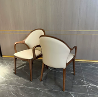 Chaise de salle à manger en bois massif au design moderne, mobilier pour la maison et l'hôtel, avec revêtement en cuir pour hôtel et villa
