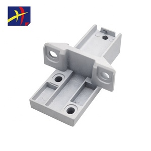 Factorsy penjualan langsung dari profil aluminium furnitur kantor konektor perangkat keras sambungan campuran aluminium