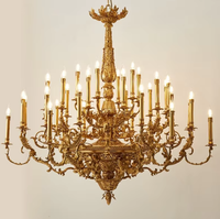 Lámpara de Techo de Lujo con Colgante de Cobre Dorado, Gran Araña de Latón Antiguo, Estilo Candelabro, para Villa Francesa, Hogar y Villa de Mediados de Siglo