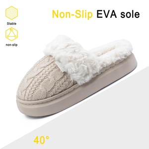 <span class=keywords><strong>Chaussons</strong></span> tricotés en peluche pour femmes avec doublure en polaire confortable, semelle antidérapante et mousse à mémoire de forme, chaussures d'intérieur/d'extérieur ODM/OEM - Product Image 3
