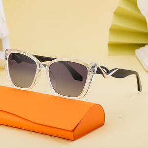 Lunettes de soleil œil de chat style européen et américain pour femmes, protection UV400, monture PC, verres noirs, protection solaire classe 2, mode streetwear - Product Image 4