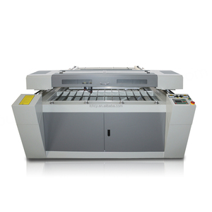 Machine de gravure laser CO2 1325 CNC de type de bureau refroidie à l'eau, adaptée à la découpe du bois, du plastique et de l'acrylique - Product Image 4