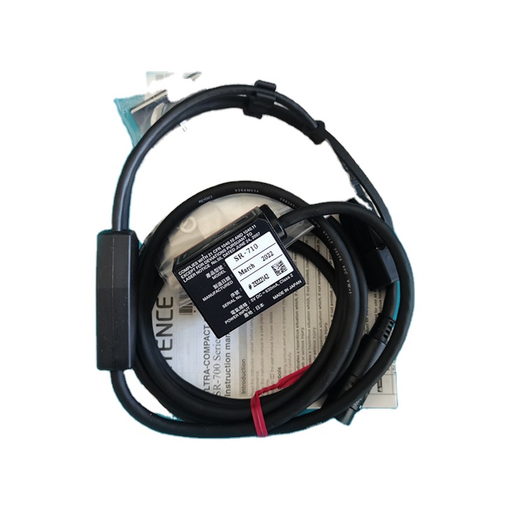 KEYENCE SR-710 Code Reader - Compact 1D and 2D Autofocus