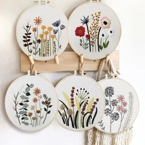 Embroidery Starter Kit With European Pattern and Instructions Cross Stitch Set Flowers Plant Stamped Embroidery Kits With Hoops