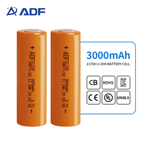 Bán buôn 21700 li <span class=keywords><strong>ion</strong></span> có thể sạc lại pin 3.7V <span class=keywords><strong>Lithium</strong></span> <span class=keywords><strong>Ion</strong></span> pin di động 3000 mAh - Product Image 1