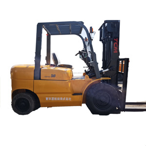 Montacargas TCM a Combustible de 5 Toneladas con Altura de Elevación de 3m, Mitsubishi Komatsu - Product Image 1