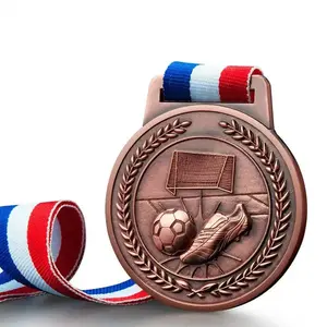 Лучшая цена специальный дизайн футбол Античная бронзовая медаль