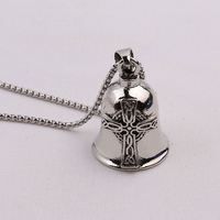 Nouvel Arrivage Transfrontalier : Pendentif Croix Vintage Cloche Émaillée, Porte-clés Homme Style Punk Locomotive avec Ailes d'Ange en Plumes