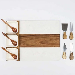 Set da 11 Pezzi per Tagliere in Marmo e Legno di Acacia, con 3 Ciotole, 3 Cucchiai e 4 Utensili per Tagliare - Product Image 5