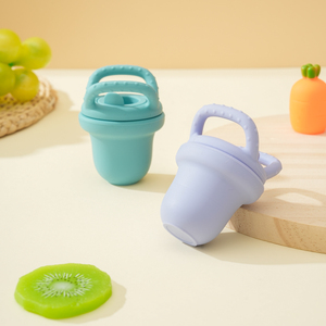 Nuevo Set de Regalo de Mordedores para Bebés, Alimentador de Frutas Suave con Tetina de Silicona y Cubierta para Chupete, Diseño Moteado - Product Image 5