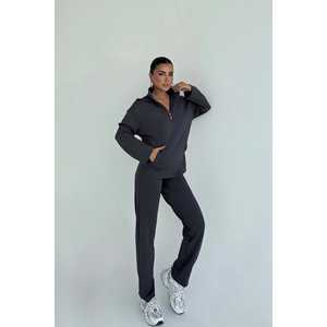 Conjunto Deportivo Naerys Color Antracita, Cómodo y Transpirable, con Detalle de Cremallera, Diseño Personalizado, Ropa Deportiva para Correr, Resistente al Viento - Product Image 2