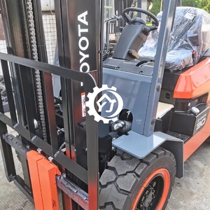 מלגזה משומשת של טויוטה 30, עבודה כבדה, שעות עבודה נמוכות, חלקים מקוריים, פונקציונליות מלאה, ביצועים גבוהים, מוכנה לעבודה - Product Image 5