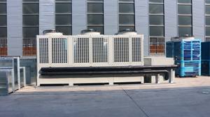 Unité de pompe à chaleur à air refroidi <span class=keywords><strong>Kena</strong></span> 220V/380V, conception modulaire, moteur de compresseur efficace, composants principaux, capacité de refroidissement de 65 à 130 kW, PLC - Product Image 4