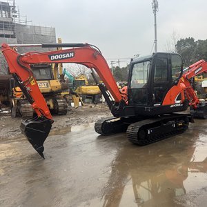 Miniexcavadora Doosan DX55 Usada para Tareas Forestales y de Tala, Excavadora Doosan DX55 de Segunda Mano - Product Image 4