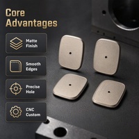 Couverture métallique carrée usinée CNC sur mesure, boîtier en aluminium de précision, pièces de quincaillerie sablées pour l'électronique