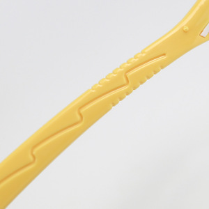 Tondeuse à sourcils Xirui à manche droit avec lame macro, outil de beauté, rasoir à sourcils, lame de sécurité macro jaune pour sourcils - Product Image 1