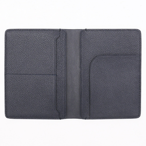 Cartera de viaje de cuero genuino Sublimación personalizada RFID Pasaporte Logo en relieve Elegante Tarjeta de viaje de negocios Porta Pasaporte - Product Image 4