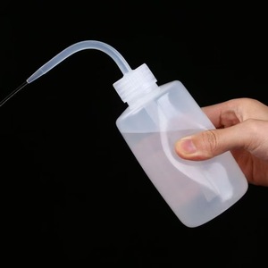 Botella de lavado con boquilla curva de plástico, 250 ml, reutilizable para limpieza de extensiones de pestañas y enjuague de maquillaje permanente - Product Image 3