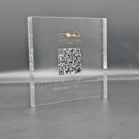 Support de codes à barres QR en acrylique transparent personnalisé personnalisé Bloc de présentoir Wifi en acrylique carré transparent