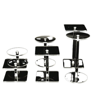 Espositore Moderno Personalizzato in Acrilico Trasparente, Supporto per Gioielli e Orologi, Piedistallo Quadrato per Cupcake e Profumi - Product Image 1
