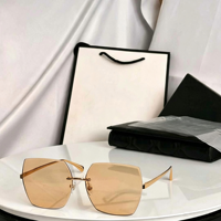 Lunettes de soleil carrées unisexes tendance avec verres dégradés colorés, monture métallique pleine, protection UV, options personnalisées, vente en gros