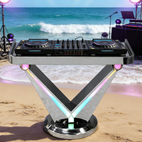 Mesa de DJ Móvil, Elegante y Sofisticada LiqVis, con Espejo LED, Diseño de Acero Pulido Personalizado con Logotipo, para Festivales de Música en la Playa