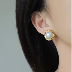 Pendientes de Perlas Redondas de Agua Dulce Naturales de Plata S925 de Zhuji, Chapados en Oro, Estilo Clásico, Joyería para Mujer - Product Image 1