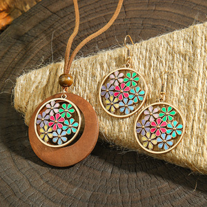 Conjunto de Joyería Bohemia, Collar y Aretes de Resina Floral, Accesorio de Moda para Mujer para Fiestas - Product Image 4