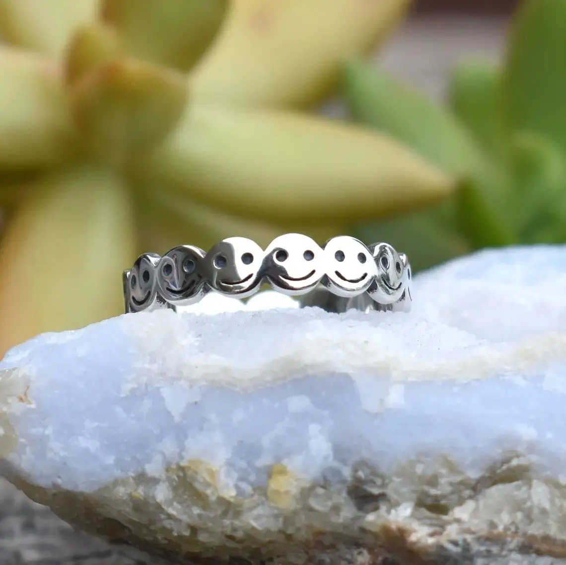 Fashion Jewelry Rings Stainless Steel Smile Face Ring for Men Women