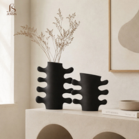Vase à fleurs en céramique sculpturale moderne Jossin, noir mat, géométrique, pour la décoration intérieure du salon nordique