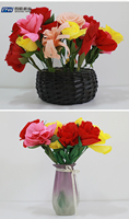Fleurs en papier crépon faites à la main, matériel artisanal en papier de différentes couleurs