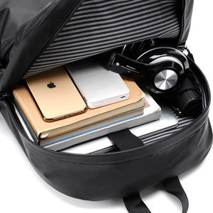 Mochila Deportiva Pequeña y Portátil Personalizada, Mochila Impermeable para Viajes y Escuela, Mochila para Hombre - Product Image 5