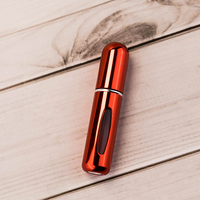 Atomiseur de parfum portable en aluminium noir cylindrique de 5 ml, 8 ml, 10 ml pour parfum et brume corporelle avec pulvérisateur à fine brume, logo personnalisé