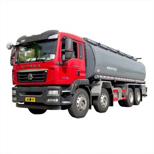 Camion-citerne à produits chimiques caustiques HOWO Sitrak 8x4 de grande capacité, 20 m3, avec cuve en PE, pour le transport de liquides corrosifs - Product Image 1