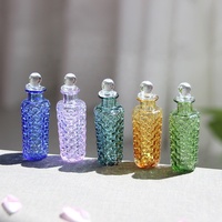 Nouvelle maison de poupée à la mode, simulation de mini flacon de parfum transparent, modèle de jouet DIY, accessoires de décoration