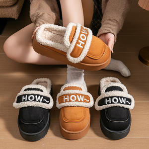 Nouvelles pantoufles d'intérieur confortables pour femmes, doublées polaire, avec fermeture Velcro, collection hiver 2025 - Product Image 1