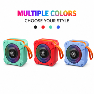 Altavoz BT portátil con luz LED RGB, resistente al agua, para fiestas en interiores y exteriores, sonido estéreo, disponible en varios colores. - Product Image 1
