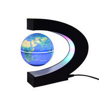 2024 Globe à lévitation magnétique en forme de C ornement rotatif carte de Globe terrestre flottant avec LED lampes colorées décoration de bureau