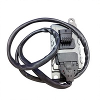 Sensores de Oxígeno Delanteros y Traseros para Excavadoras Volvo China IV. Sensor Delantero (Blanco): 22827992; Sensor Trasero (Negro): 22827993.