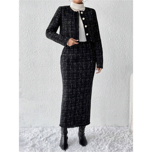 <span class=keywords><strong>Ensemble</strong></span> décontracté 2 pièces pour <span class=keywords><strong>femme</strong></span> : haut court et jupe longue à <span class=keywords><strong>carreaux</strong></span> avec boutons décoratifs, tissé et teint, costumes pour femmes - Product Image 4