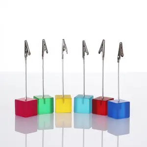 พลาสติกสี่เหลี่ยมรูปร่างโต๊ะภาพชื่อบัตร Cube จระเข้คลิปบันทึกคลิปผู้ถือโต๊ะ