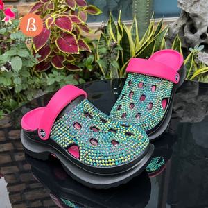 Zuecos EVA al por Mayor 2025, Zapatos de Jardín de Moda para Hombre y <span class=keywords><strong>Mujer</strong></span>, Zapatos de Goma Espuma Unisex, Pantuflas de Playa Laterales, Zuecos de Jardín Clásicos - Product Image 2
