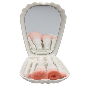 Nuevo Set de Brochas de Maquillaje Portátil Multifuncional de 5 Piezas con Espejo, Corrector y Base, Compatible con Resina, Herramienta de Maquillaje para Principiantes - Product Image 1
