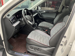 Volkswagen <span class=keywords><strong>Tiguan</strong></span> L <span class=keywords><strong>2022</strong></span>, SUV de 5 Puertas y 5 Plazas, Híbrido Enchufable de Nueva Energía - Product Image 3